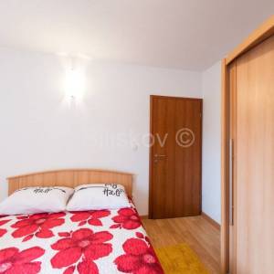 Prodaja, Marina, Vinišće, vila sa bazenom