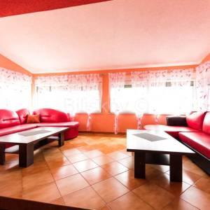 Prodaja, Marina, Vinišće, vila sa bazenom