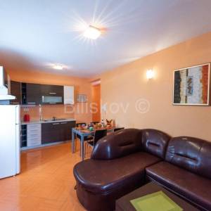 Prodaja, Marina, Vinišće, vila sa bazenom