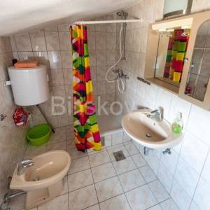 Prodaja, Marina, Vinišće, vila sa bazenom