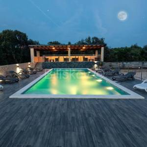 Prodaja, Marina, Vinišće, vila sa bazenom