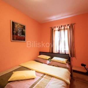 Prodaja, Marina, Vinišće, vila sa bazenom