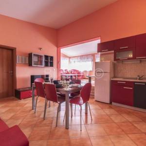 Prodaja, Marina, Vinišće, vila sa bazenom