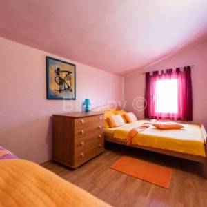 Prodaja, Marina, Vinišće, vila sa bazenom