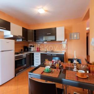 Prodaja, Marina, Vinišće, vila sa bazenom