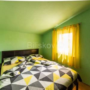 Prodaja, Marina, Vinišće, vila sa bazenom