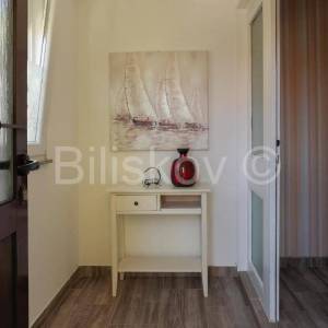 Prodaja, Medulin, vila sa bazenom, 3 uređena studio apartmana
