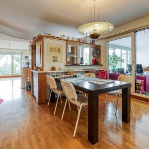 Prodaja, Medvešćak, dvojna kuća, 3 parking mjesta, vrt