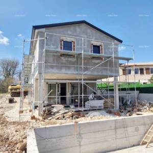 Prodaja moderne kuće s bazenom u mirnom i lijepom istarskom mjestu,  Svetvinčenat!