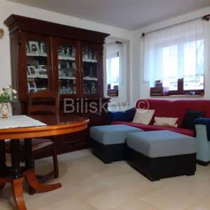 Prodaja, Novigrad Istarski, stan u kući, blizina mora