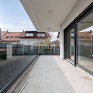 Prodaja, novogradnja, urbana vila, Maksimir, garaža, parking