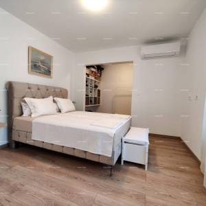 Prodaja - novoizgrađena kuća u blizini mora, Banjole!