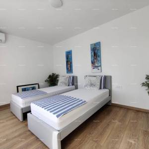 Prodaja - novoizgrađena kuća u blizini mora, Banjole!