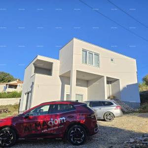 Prodaja - novoizgrađena kuća u blizini mora, Banjole!