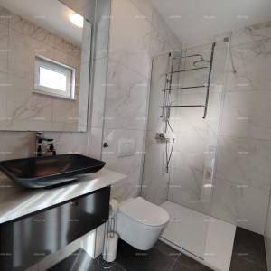 Prodaja - novoizgrađena kuća u blizini mora, Banjole!