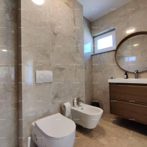 Prodaja - novoizgrađena kuća u blizini mora, Banjole!