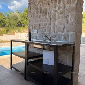 Prodaja novoizgrađene, moderno opremljene kuće sa bazenom, Rakalj!