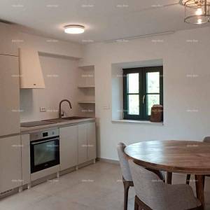 Prodaja novoopremljenog, dvoetažnog stana s pogledom na more, Tar, Poreč!