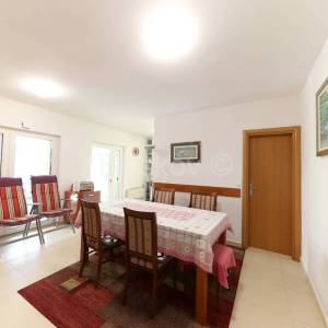 Prodaja, obiteljska kuća, Rovanjska, 195 m2