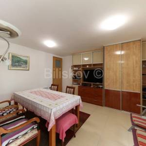 Prodaja, obiteljska kuća, Rovanjska, 195 m2