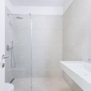 Prodaja obiteljske stambene kuće s bazenom, blizina Poreča!