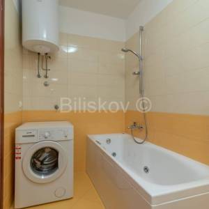 Prodaja, Okrug Gornji, dvosoban stan, 73m2