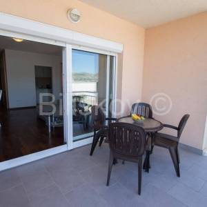 Prodaja, Okrug Gornji, stan s pogledom na more