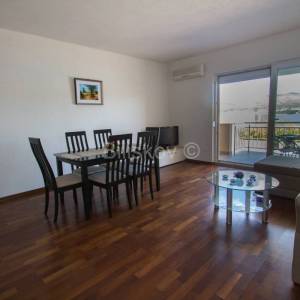 Prodaja, Okrug Gornji, stan s pogledom na more