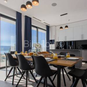 Prodaja, Omiš, luksuzna vila, bazen, sauna