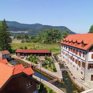 Prodaja, Otočac, Ličko Lešće, hotel 
