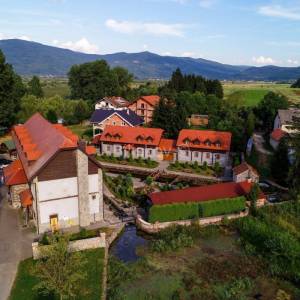 Prodaja, Otočac, Ličko Lešće, hotel 