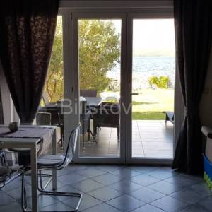 Prodaja, otok Pašman, Dobropoljana, dvojna kuća. 1. red do mora