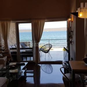 Prodaja, otok Pašman, Dobropoljana, dvojna kuća. 1. red do mora