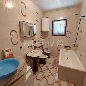 Prodaja, Otok Ugljan, Kali, samostojeća kuća, blizina plaže