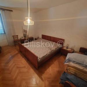 Prodaja, Otok Ugljan, Kali, samostojeća kuća, blizina plaže