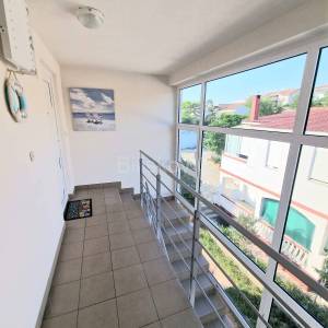 Prodaja, Pag, 2 apartmana, pogled na more, parking