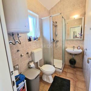 Prodaja, Pag, 2 apartmana, pogled na more, parking