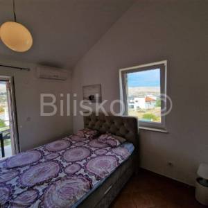 Prodaja, Pag, 2 apartmana, pogled na more, parking