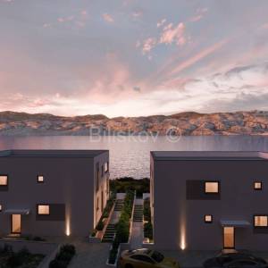 Prodaja, Pag, novogradnja, trosoban penthouse, prvi red do mora