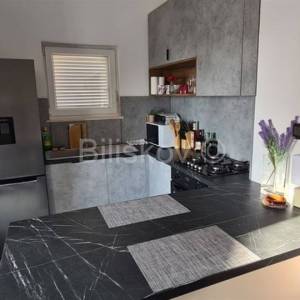 Prodaja, Pakoštane, trosoban stan, pogled na more, parking