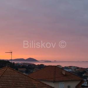 Prodaja, Pakoštane, trosoban stan, pogled na more, parking