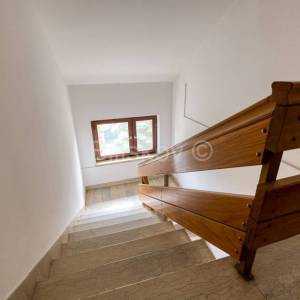 Prodaja, Pantovčak, samostojeća kuća, 2 GPM, 5 VPM, balkon