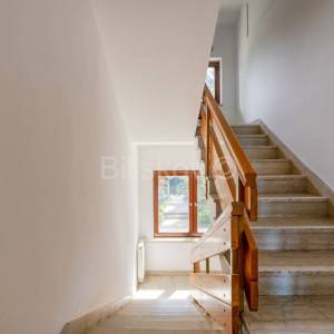 Prodaja, Pantovčak, samostojeća kuća, 2 GPM, 5 VPM, balkon