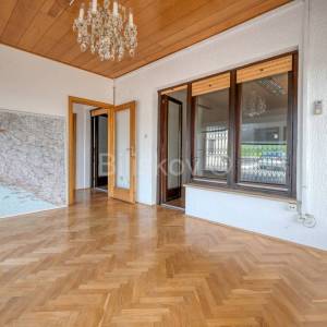 Prodaja, Pantovčak, samostojeća kuća, 2 GPM, 5 VPM, balkon