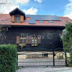 Prodaja, Plitvička jezera,šarmantna kuća 240 m2, bazen, sauna, parking