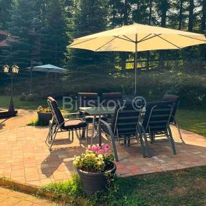 Prodaja, Plitvička jezera,šarmantna kuća 240 m2, bazen, sauna, parking