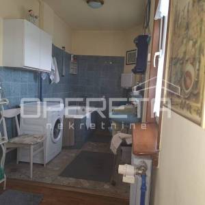 Prodaja, Poslovna zgrada, Demerje, Travarsko, 760m2