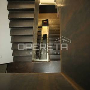 Prodaja, Poslovna zgrada, Vinogradska, Vinogradska, 560m2