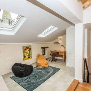 Prodaja predivne, moderno opremljene i renovirane istarske kamene kuće, Bale!