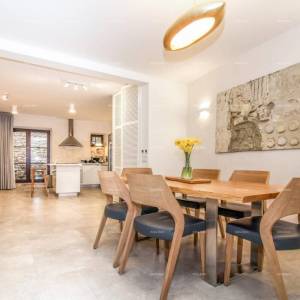 Prodaja predivne, moderno opremljene i renovirane istarske kamene kuće, Bale!